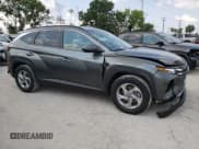 ✅ 2022 Hyundai Tucson SEL • VIN: 5NMJB3AEXNH084457 • Lot: 56005524. Wystawiony na Copart z przebiegiem 18 015 mil. Bezpłatny archiwum sprzedaży aukcyjnych z USA i szczegółowy raport historii pojazdu na DreamBid. Zdjęcie 4.