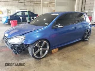 ✅ 2012 Volkswagen Golf R w/Sunroof & Navi • VIN: WVWRF7AJ3CW282187 • Лот: 60169325. Опубликован ранее на Copart с пробегом 137 822 миль. Бесплатный доступ к архиву аукционных продаж из США и подробный отчёт об истории автомобиля на DreamBid. Изображение 1.