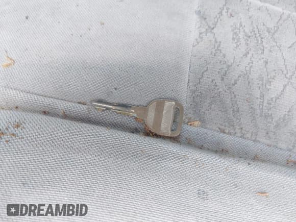 ✅ 2006 GMC Envoy SLE • VIN: 1GKDT13S362300659 • Lot: 42376597. Listed on IAAI with 261,316 mi. Free auction sales archive from the USA and detailed vehicle history report at DreamBid. Image 11.