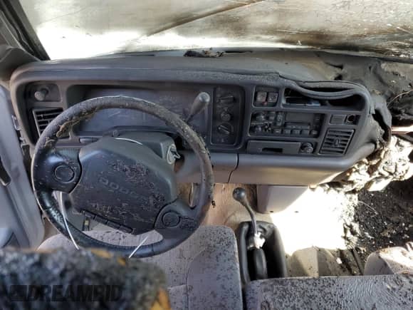 1997 Dodge 1500 с VIN 3B7HF13ZXVG722144, выставлен на аукционе Copart как лот 75688944 с пробегом 181 546 миль миль и Списание • Salvage title. История ставок и продаж доступна на DreamBid. Изображение 8.