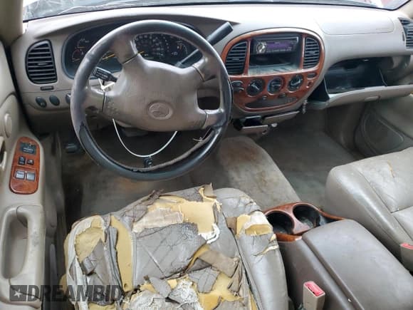 ✅ 2002 Toyota Tundra Limited • VIN: 5TBRT38152S242630 • Lot: 89933355. Listed on Copart with 684,168 mi. Free auction sales archive from the USA and detailed vehicle history report at DreamBid. Image 8.