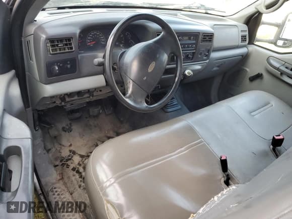 ✅ 2002 Ford F-450 XL • VIN: 1FDXF46F72EB01473 • Lot: 93685535. Listed on Copart with 249,718 mi. Free auction sales archive from the USA and detailed vehicle history report at DreamBid. Image 8.