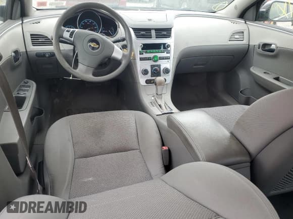 ✅ 2011 Chevrolet Malibu 1LS • VIN: 1G1ZB5E18BF215036 • Lot: 77678364. Listed on Copart with 177,649 mi. Free auction sales archive from the USA and detailed vehicle history report at DreamBid. Image 8.