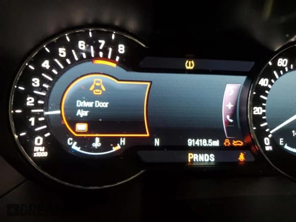 ✅ 2016 Lincoln MKX Reserve • VIN: 2LMPJ8LR3GBL49909 • Lot: 90321165. Listed on Copart with 91,418 mi. Free auction sales archive from the USA and detailed vehicle history report at DreamBid. Image 9.