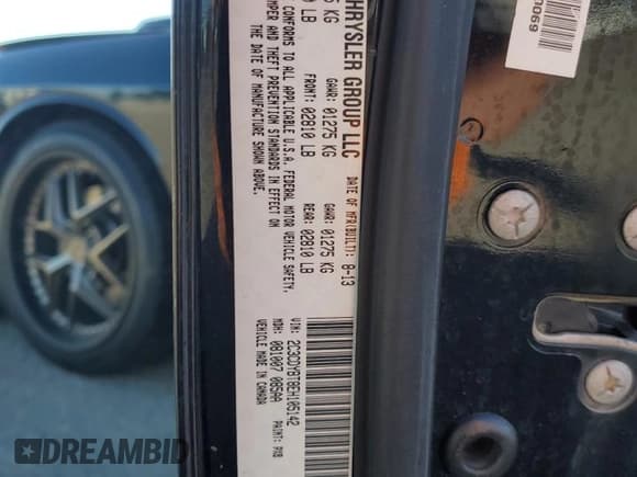 ✅ 2014 Dodge Challenger R/T • VIN: 2C3CDYBT8EH105142 • Lot: 60072634. Wystawiony na Copart z przebiegiem 102 031 mil. Bezpłatny archiwum sprzedaży aukcyjnych z USA i szczegółowy raport historii pojazdu na DreamBid. Zdjęcie 12.