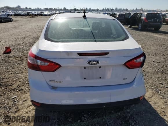 ✅ 2012 Ford Focus SE • VIN: 1FAHP3F28CL344614 • Lot: 91895075. Wystawiony na Copart z przebiegiem 96 299 mil. Bezpłatny archiwum sprzedaży aukcyjnych z USA i szczegółowy raport historii pojazdu na DreamBid. Zdjęcie 6.