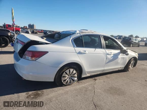 ✅ 2011 Honda Accord LX • VIN: 1HGCP2F38BA061195 • Лот: 92284705. Опубликован ранее на Copart с пробегом 147 664 миль. Бесплатный доступ к архиву аукционных продаж из США и подробный отчёт об истории автомобиля на DreamBid. Изображение 3.