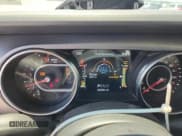 ✅ 2021 Jeep Gladiator Mojave • VIN: 1C6JJTEG0ML521532 • Lot: 80259475. Listed on Copart with 64,236 mi. Free auction sales archive from the USA and detailed vehicle history report at DreamBid. Image 9.