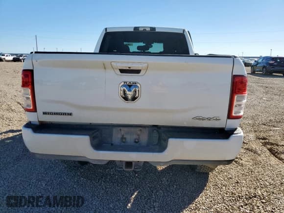 ✅ 2022 Ram 2500 Big Horn • VIN: 3C6UR5DLXNG404653 • Lot: 90856945. Listed on Copart with 105,625 mi. Free auction sales archive from the USA and detailed vehicle history report at DreamBid. Image 6.