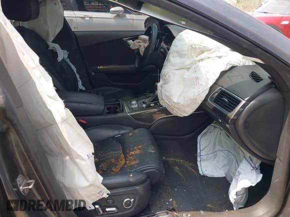 ✅ 2018 Audi RS 7 Prestige • VIN: WUAWAAFC2JN900369 • Lot: 42404517. Listed on IAAI with 103,810 mi. Free auction sales archive from the USA and detailed vehicle history report at DreamBid. Image 5.