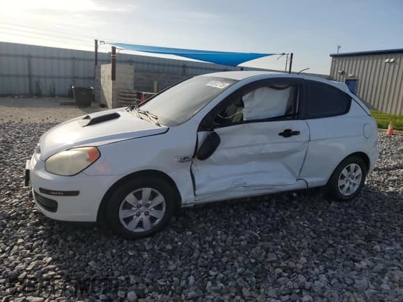 ✅ 2008 Hyundai Accent GS • VIN: KMHCM36C38U058172 • Лот: 63912715. Опубликован ранее на Copart с пробегом 60 314 миль. Бесплатный доступ к архиву аукционных продаж из США и подробный отчёт об истории автомобиля на DreamBid. Изображение 1.