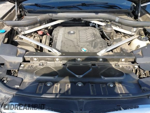 ✅ 2020 BMW X5 sDrive40i • VIN: 5UXCR4C0XL9B43349 • Lot: 42998347. Wystawiony na IAAI z przebiegiem 61 346 mil. Bezpłatny archiwum sprzedaży aukcyjnych z USA i szczegółowy raport historii pojazdu na DreamBid. Zdjęcie 10.