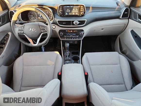 ✅ 2020 Hyundai Tucson Sport • VIN: KM8J3CAL2LU219024 • Lot: 90932025. Wystawiony na Copart z przebiegiem 57 098 mil. Bezpłatny archiwum sprzedaży aukcyjnych z USA i szczegółowy raport historii pojazdu na DreamBid. Zdjęcie 8.