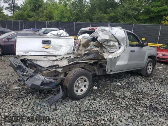 ✅ 2018 Chevrolet Silverado 1500 LS • VIN: 1GCRCNEH8JZ126033 • Лот: 64273534. Опубликован ранее на Copart с пробегом Не указан. Бесплатный доступ к архиву аукционных продаж из США и подробный отчёт об истории автомобиля на DreamBid. Изображение 3.
