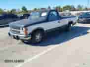 ✅ 1989 Chevrolet Silverado 1500 • VIN: 1GCDC14K8KE108642 • Lot: 43461941. Wystawiony na IAAI z przebiegiem 182 332 mil. Bezpłatny archiwum sprzedaży aukcyjnych z USA i szczegółowy raport historii pojazdu na DreamBid. Zdjęcie 2.