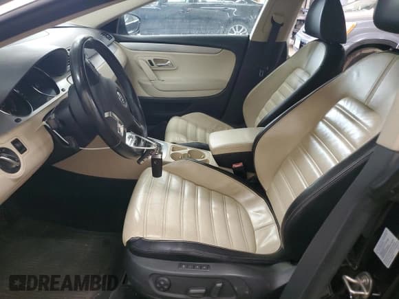 ✅ 2009 Volkswagen CC 4Motion • VIN: WVWGU73C29E513798 • Лот: 54094385. Опубликован ранее на Copart с пробегом 105 815 миль. Бесплатный доступ к архиву аукционных продаж из США и подробный отчёт об истории автомобиля на DreamBid. Изображение 7.