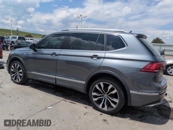✅ 2020 Volkswagen Tiguan SEL Premium R-Line • VIN: 3VV4B7AX8LM022704 • Лот: 59551435. Опубликован ранее на Copart с пробегом 60 386 миль. Бесплатный доступ к архиву аукционных продаж из США и подробный отчёт об истории автомобиля на DreamBid. Изображение 2.