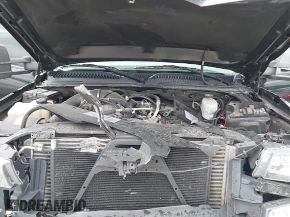 ✅ 2007 Chevrolet Silverado 2500HD LT1 • VIN: 1GCHK23D07F140810 • Lot: 42036025. Wystawiony na IAAI z przebiegiem 230 002 mil. Bezpłatny archiwum sprzedaży aukcyjnych z USA i szczegółowy raport historii pojazdu na DreamBid. Zdjęcie 10.