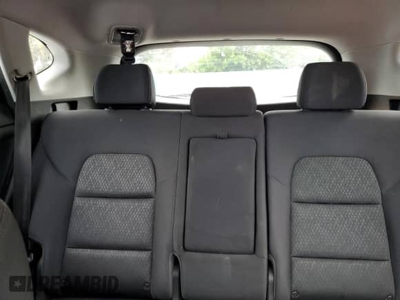 2017 Hyundai Tucson SE z VIN KM8J23A48HU262124, wystawiony jako Copart lot #80371885 z przebiegiem 160 361 mil mil oraz Szkoda całkowita • Salvage title. Historia ofert i sprzedaży dostępna na DreamBid. Obrazek 10.