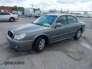 ✅ 2004 Hyundai Sonata • VIN: KMHWF25S84A915690 • Lot: 42284379. Wystawiony na IAAI z przebiegiem 219 272 mil. Bezpłatny archiwum sprzedaży aukcyjnych z USA i szczegółowy raport historii pojazdu na DreamBid. Zdjęcie 2.