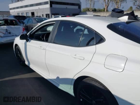 2025 Toyota Camry LE с VIN 4T1DAACK1SU043867, выставлен на аукционе IAAI как лот 43255400 с пробегом 11 131 миль миль и . История ставок и продаж доступна на DreamBid. Изображение 15.