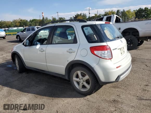 ✅ 2009 Suzuki SX4 AWD • VIN: JS2YB413395103397 • Lot: 80086035. Listed on Copart with 124,743 mi. Free auction sales archive from the USA and detailed vehicle history report at DreamBid. Image 2.