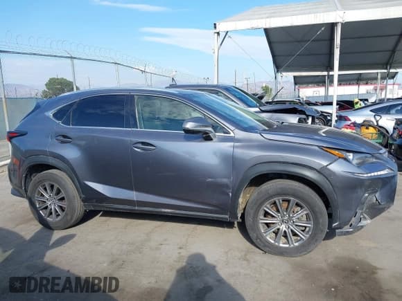 ✅ 2019 Lexus NX 300 • VIN: JTJYARBZ5K2117853 • Lot: 43289152. Wystawiony na IAAI z przebiegiem 35 981 mil. Bezpłatny archiwum sprzedaży aukcyjnych z USA i szczegółowy raport historii pojazdu na DreamBid. Zdjęcie 13.