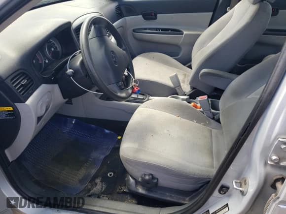 ✅ 2009 Hyundai Accent Auto GLS • VIN: KMHCN46C89U326153 • Лот: 61790264. Опубликован ранее на Copart с пробегом 164 076 миль. Бесплатный доступ к архиву аукционных продаж из США и подробный отчёт об истории автомобиля на DreamBid. Изображение 7.