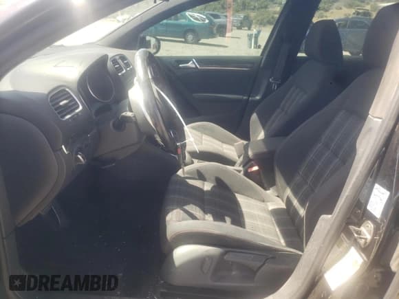 ✅ 2012 Volkswagen Golf GTI w/Conv & Sunroof PZEV • VIN: WVWHD7AJ1CW243857 • Lot: 55040934. Wystawiony na Copart z przebiegiem 119 372 mil. Bezpłatny archiwum sprzedaży aukcyjnych z USA i szczegółowy raport historii pojazdu na DreamBid. Zdjęcie 7.