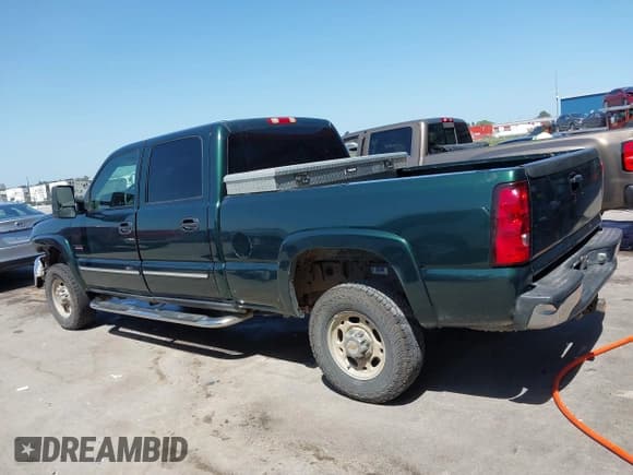 ✅ 2005 Chevrolet Silverado 2500HD LS • VIN: 1GCHK232X5F925606 • Lot: 42553752. Wystawiony na IAAI z przebiegiem 287 123 mil. Bezpłatny archiwum sprzedaży aukcyjnych z USA i szczegółowy raport historii pojazdu na DreamBid. Zdjęcie 15.