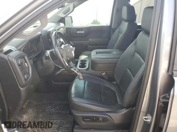 ✅ 2021 Chevrolet Silverado 1500 LT Trail Boss • VIN: 1GCPYFED8MZ148842 • Lot: 72511934. Wystawiony na Copart z przebiegiem 65 822 mil. Bezpłatny archiwum sprzedaży aukcyjnych z USA i szczegółowy raport historii pojazdu na DreamBid. Zdjęcie 7.