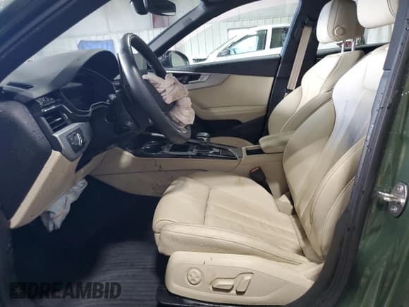 ✅ 2023 Audi A4 S line Premium Plus • VIN: WAUEAAF48PN021269 • Лот: 90888255. Опубликован ранее на Copart с пробегом Не указан. Бесплатный доступ к архиву аукционных продаж из США и подробный отчёт об истории автомобиля на DreamBid. Изображение 7.