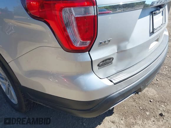 ✅ 2018 Ford Explorer XLT • VIN: 1FM5K8D85JGA34907 • Лот: 43328635. Опубликован ранее на IAAI с пробегом 98 655 миль. Бесплатный доступ к архиву аукционных продаж из США и подробный отчёт об истории автомобиля на DreamBid. Изображение 17.