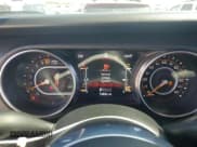 ✅ 2020 Jeep Gladiator Overland • VIN: 1C6HJTFG4LL162262 • Lot: 57261325. Wystawiony na Copart z przebiegiem 74 856 mil. Bezpłatny archiwum sprzedaży aukcyjnych z USA i szczegółowy raport historii pojazdu na DreamBid. Zdjęcie 9.