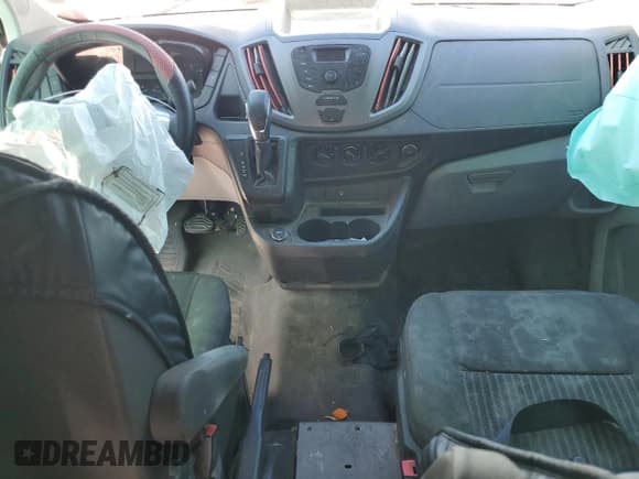 ✅ 2017 Ford Transit • VIN: 1FTYE1ZM1HKB43653 • Lot: 53069015. Wystawiony na Copart z przebiegiem 204 390 mil. Bezpłatny archiwum sprzedaży aukcyjnych z USA i szczegółowy raport historii pojazdu na DreamBid. Zdjęcie 8.