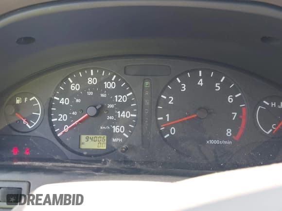 ✅ 2000 Nissan Maxima GXE • VIN: JN1CA31D7YT700656 • Lot: 42675421. Wystawiony na IAAI z przebiegiem 94 006 mil. Bezpłatny archiwum sprzedaży aukcyjnych z USA i szczegółowy raport historii pojazdu na DreamBid. Zdjęcie 7.