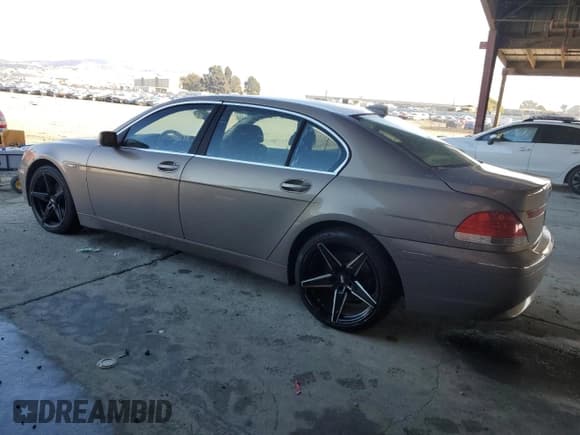 ✅ 2004 BMW 7 Series 745Li • VIN: WBAGN63404DS45720 • Lot: 82421485. Listed on Copart with 173,177 mi. Free auction sales archive from the USA and detailed vehicle history report at DreamBid. Image 2.