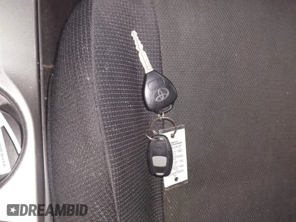 ✅ 2010 Toyota 4Runner SR5 • VIN: JTEBU5JR9A5007519 • Лот: 43569375. Опубликован ранее на IAAI с пробегом 256 222 миль. Бесплатный доступ к архиву аукционных продаж из США и подробный отчёт об истории автомобиля на DreamBid. Изображение 11.