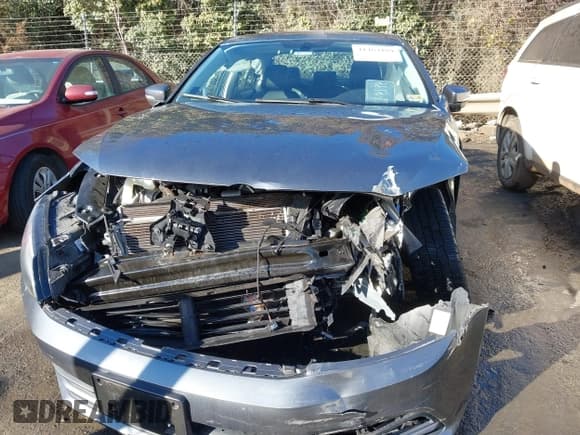 ✅ 2018 Volkswagen Jetta SEL • VIN: 3VWL17AJXJM249377 • Lot: 41464189. Listed on IAAI with 41,398 mi. Free auction sales archive from the USA and detailed vehicle history report at DreamBid. Image 12.