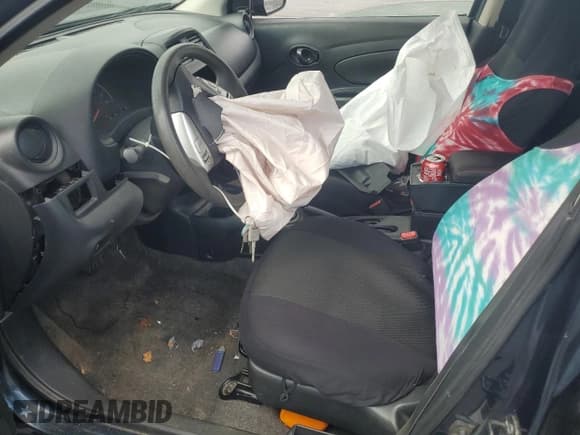 ✅ 2015 Nissan Versa S Plus • VIN: 3N1CN7AP0FL827076 • Lot: 82598295. Wystawiony na Copart z przebiegiem 132 343 mil. Bezpłatny archiwum sprzedaży aukcyjnych z USA i szczegółowy raport historii pojazdu na DreamBid. Zdjęcie 7.