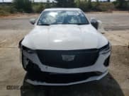 ✅ 2022 Cadillac CT4-V • VIN: 1G6DH5RL5N0115708 • Lot: 73152354. Wystawiony na Copart z przebiegiem Nie podano. Bezpłatny archiwum sprzedaży aukcyjnych z USA i szczegółowy raport historii pojazdu na DreamBid. Zdjęcie 5.