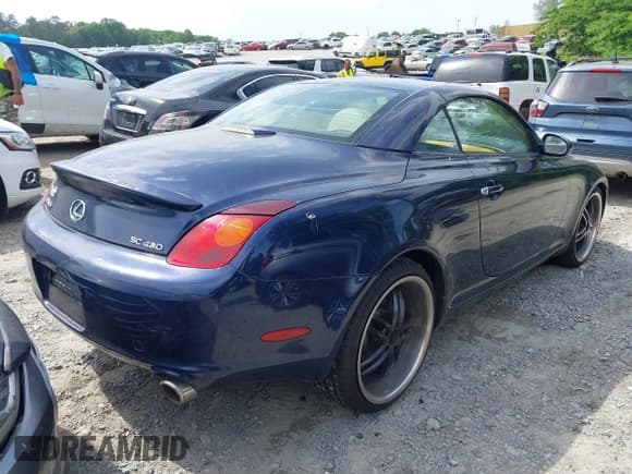 ✅ 2004 Lexus SC 430 • VIN: JTHFN48Y840057144 • Lot: 42276706. Wystawiony na IAAI z przebiegiem 226 478 mil. Bezpłatny archiwum sprzedaży aukcyjnych z USA i szczegółowy raport historii pojazdu na DreamBid. Zdjęcie 4.