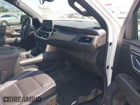 ✅ 2021 Chevrolet Tahoe LT • VIN: 1GNSKNKD8MR376759 • Lot: 42686035. Listed on IAAI with 41,568 mi. Free auction sales archive from the USA and detailed vehicle history report at DreamBid. Image 5.