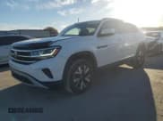 ✅ 2020 Volkswagen Atlas SE • VIN: 1V23C2CA7LC229913 • Лот: 42679504. Опубликован ранее на Copart с пробегом 62 480 миль. Бесплатный доступ к архиву аукционных продаж из США и подробный отчёт об истории автомобиля на DreamBid. Изображение 1.