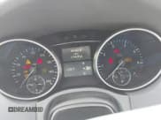 ✅ 2010 Mercedes-Benz M 350 • VIN: 4JGBB8GB7AA535178 • Lot: 43818945. Wystawiony na IAAI z przebiegiem 174 356 mil. Bezpłatny archiwum sprzedaży aukcyjnych z USA i szczegółowy raport historii pojazdu na DreamBid. Zdjęcie 7.