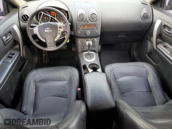 ✅ 2010 Nissan Rogue SL • VIN: JN8AS5MT8AW020614 • Lot: 82079565. Wystawiony na Copart z przebiegiem 108 314 mil. Bezpłatny archiwum sprzedaży aukcyjnych z USA i szczegółowy raport historii pojazdu na DreamBid. Zdjęcie 8.