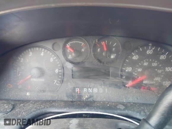 ✅ 2004 Ford Taurus SE • VIN: 1FAFP53284G179777 • Lot: 43053159. Wystawiony na IAAI z przebiegiem Nie podano. Bezpłatny archiwum sprzedaży aukcyjnych z USA i szczegółowy raport historii pojazdu na DreamBid. Zdjęcie 7.