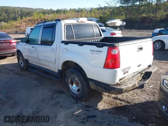 ✅ 2005 Ford Explorer Sport Trac XLS • VIN: 1FMZU67K85UA12866 • Lot: 41855631. Listed on IAAI with 218,640 mi. Free auction sales archive from the USA and detailed vehicle history report at DreamBid. Image 3.