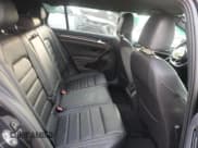 ✅ 2016 Volkswagen Golf R • VIN: WVWLF7AU5GW210266 • Lot: 78886424. Wystawiony na Copart z przebiegiem 59 831 mil. Bezpłatny archiwum sprzedaży aukcyjnych z USA i szczegółowy raport historii pojazdu na DreamBid. Zdjęcie 10.