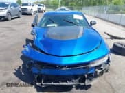 ✅ 2017 Chevrolet Camaro ZL1 • VIN: 1G1FK1R6XH0200745 • Lot: 42162388. Wystawiony na IAAI z przebiegiem 42 737 mil. Bezpłatny archiwum sprzedaży aukcyjnych z USA i szczegółowy raport historii pojazdu na DreamBid. Zdjęcie 13.